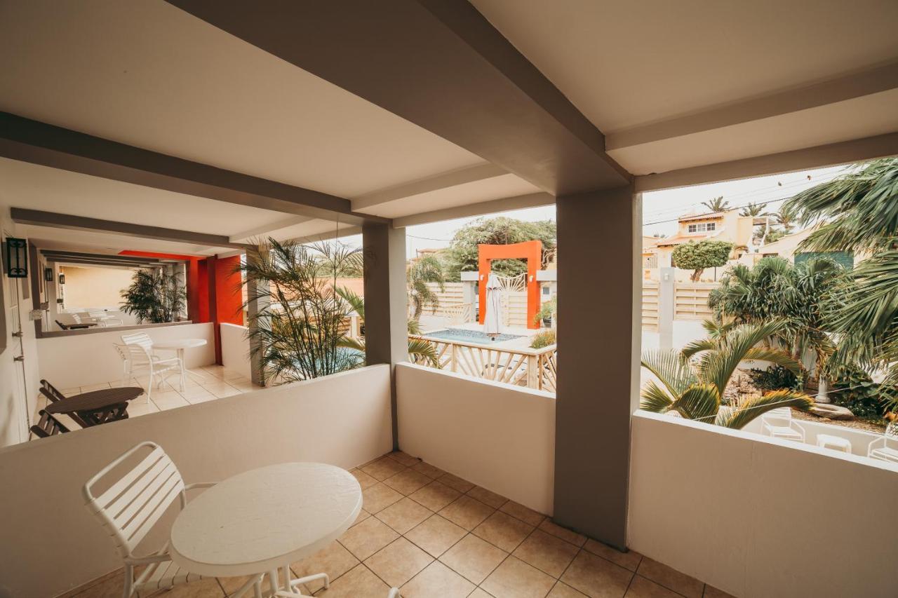 Ser'I Bucurui Accommodations 팜비치 외부 사진