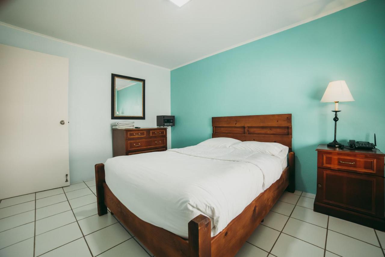 Ser'I Bucurui Accommodations 팜비치 외부 사진