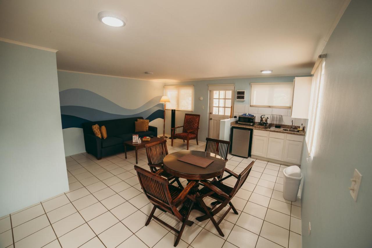 Ser'I Bucurui Accommodations 팜비치 외부 사진